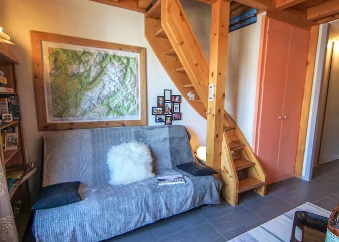 Le Triolet-8 By Interhome