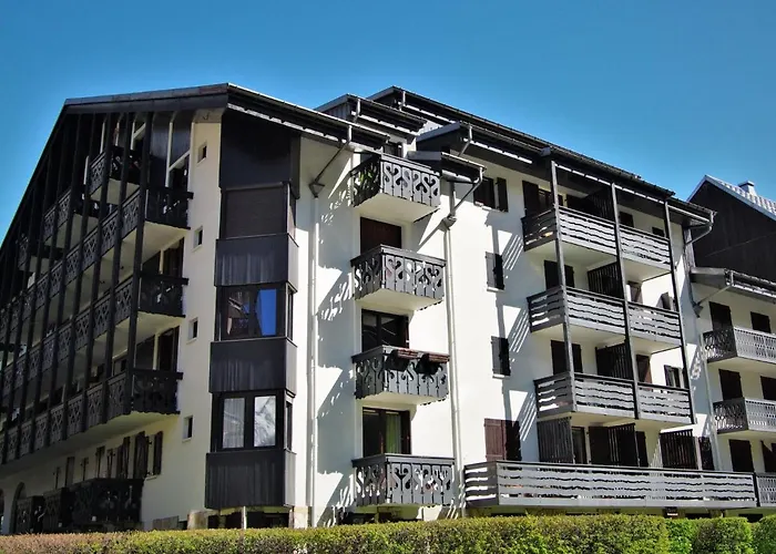 Le Triolet-8 By Interhome