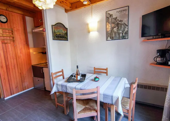 Le Triolet-8 By Interhome